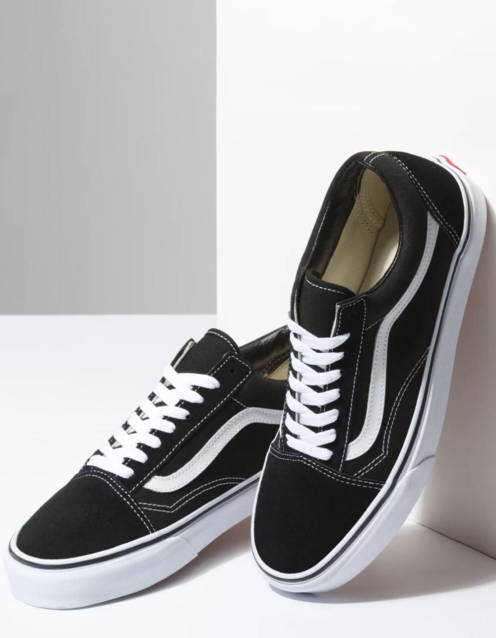 Vans black clearance red white