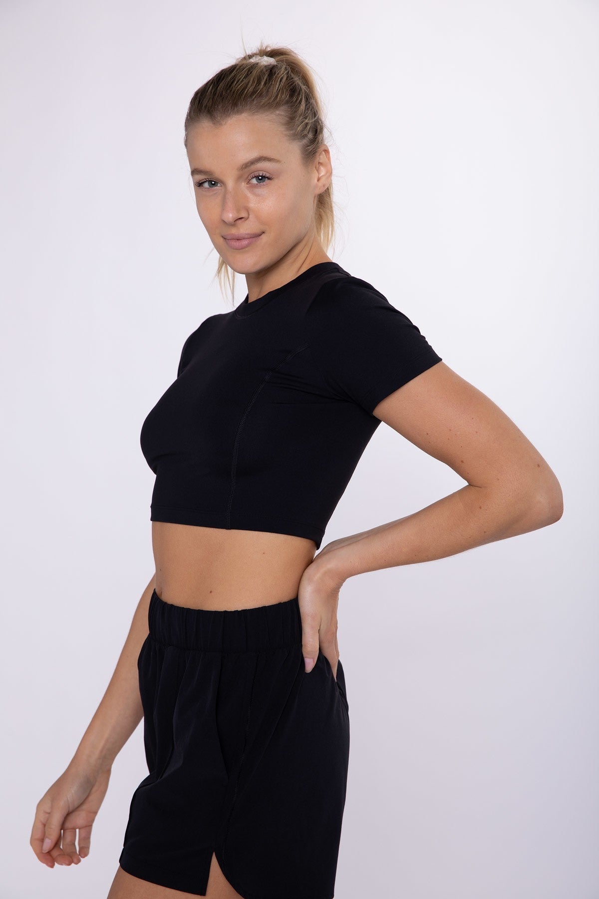 Short Sleeve Cropped Sports Tee